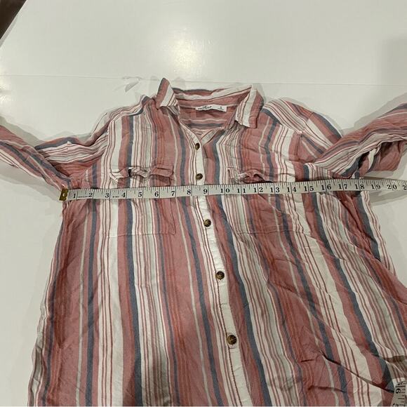Hollister Pink & White Striped Long Sleeve Button Down Shirt Size S‎ - Picture 7 of 8